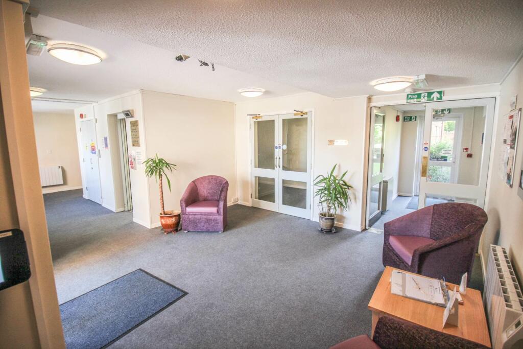 Additional image 2 of Birnbeck Court-Overs 60`s Ground Floor Flat