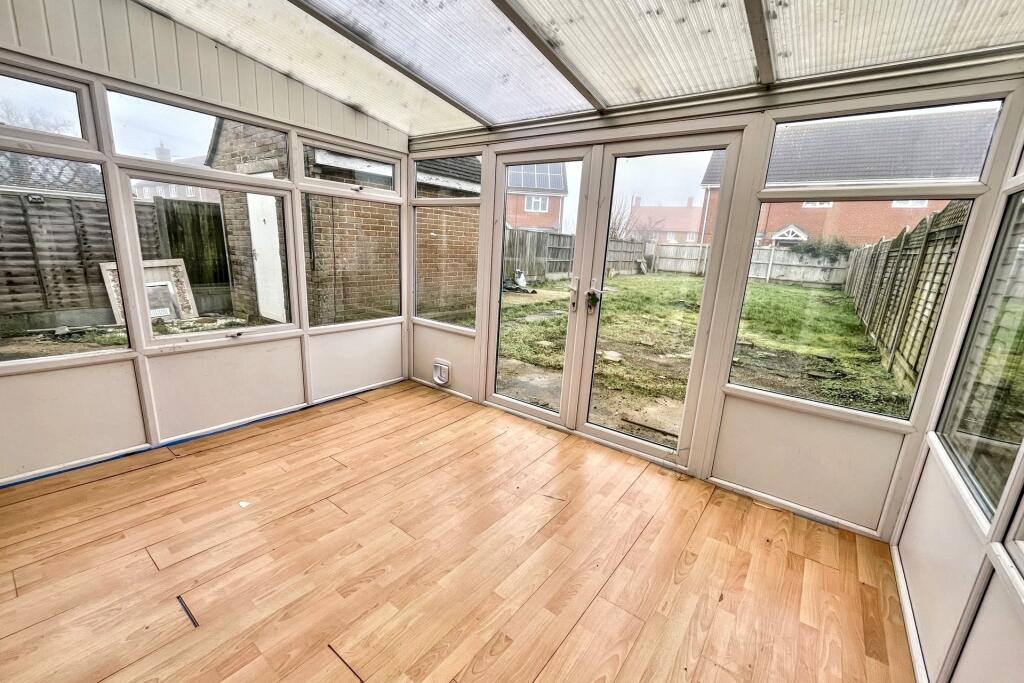 Additional image 4 of Wool