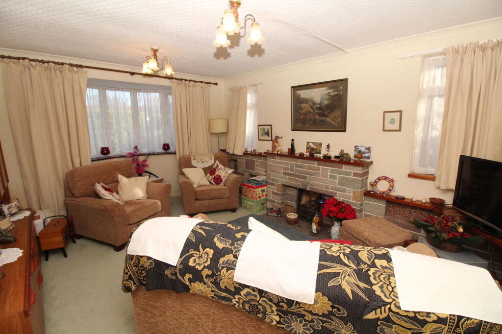 Additional image 3 of The Causeway, Congresbury