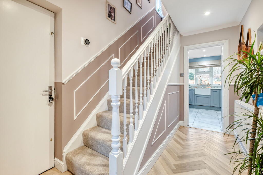 Additional image 10 of Foredrift Close, Southcrest, Redditch B98 7NP