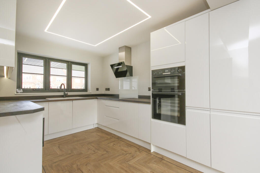 Additional image 5 of Coton Lane, Tamworth, B79