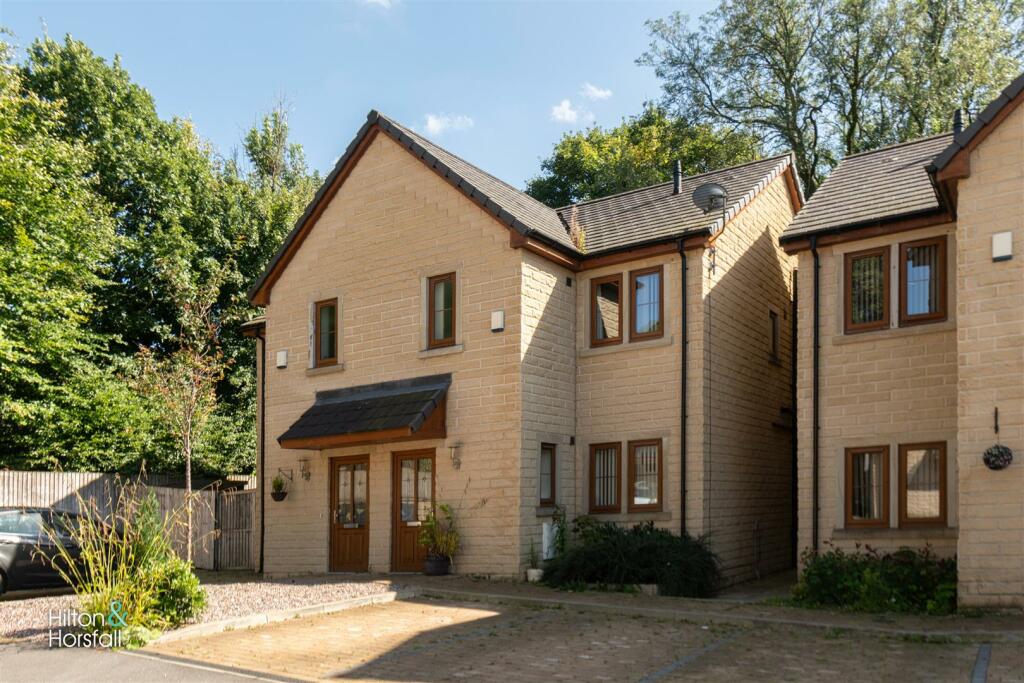 Walton Place, Nelson