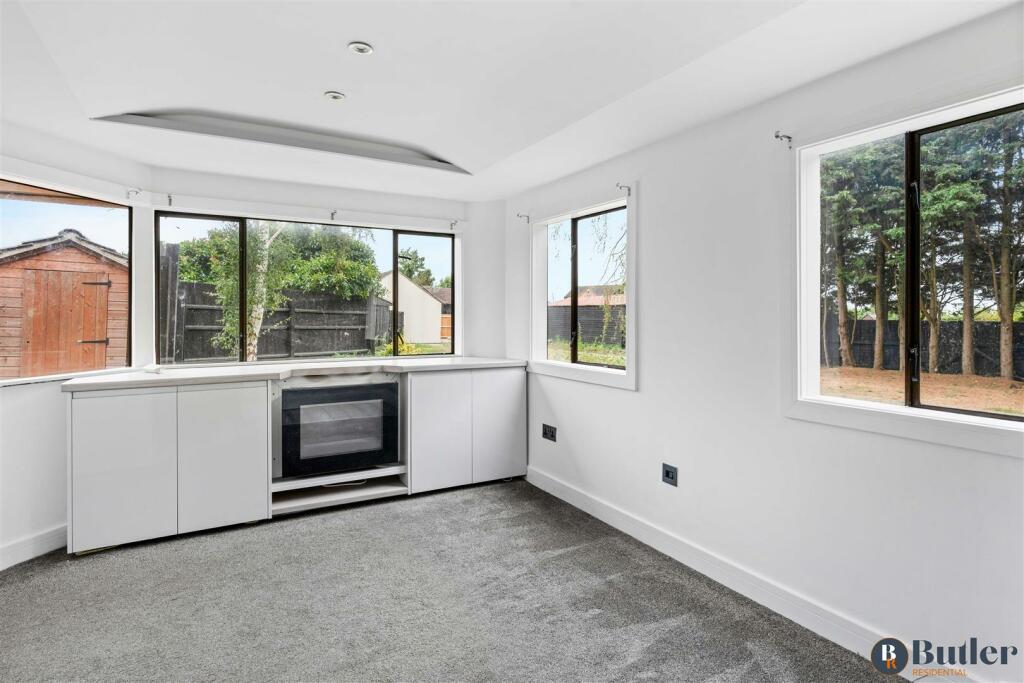 Additional image 96 of Meadow Green End, Green End, Landbeach