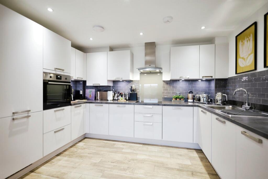 Additional image 15 of Genovesa Way, Eastbourne