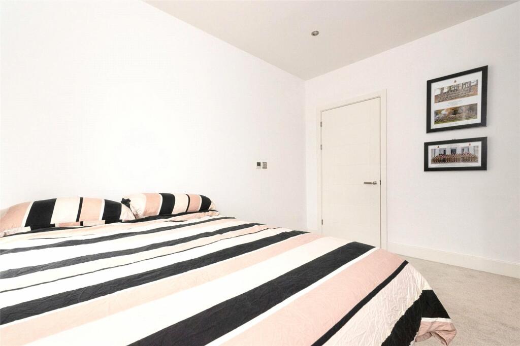 Additional image 9 of Bayscape, Watkiss Way, Cardiff Bay, CF11