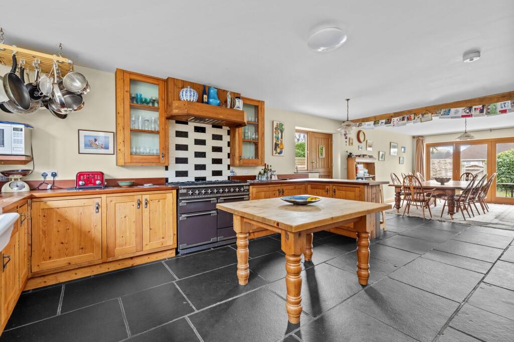 Additional image 18 of Willowhayne Crescent, East Preston, BN16