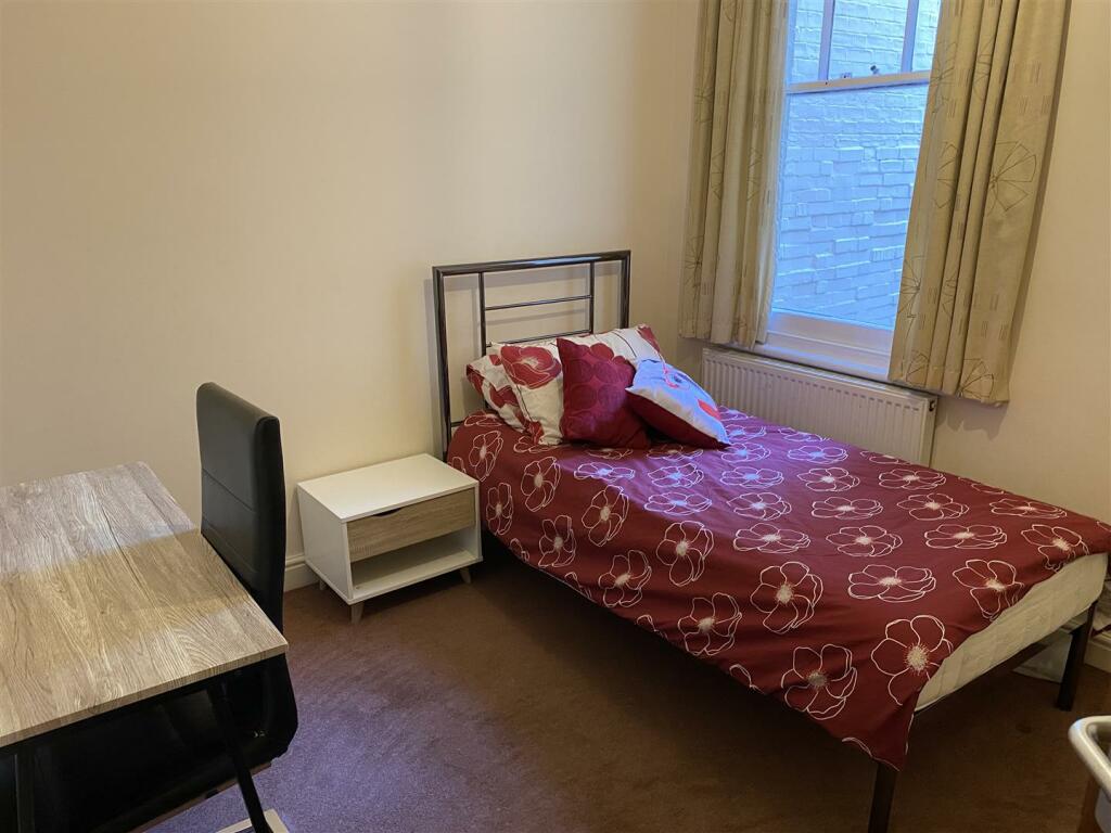 Additional image 5 of Flat 1, 23 Mill Road, Cambridge, CB1 2AB