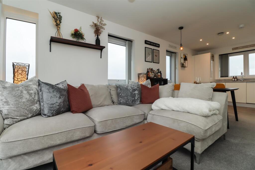 Additional image 9 of Foxglove House, Elm Road, Blythe Valley Park