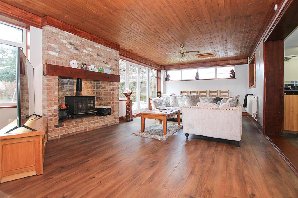 Additional image 15 of Hill Close, Newmarket