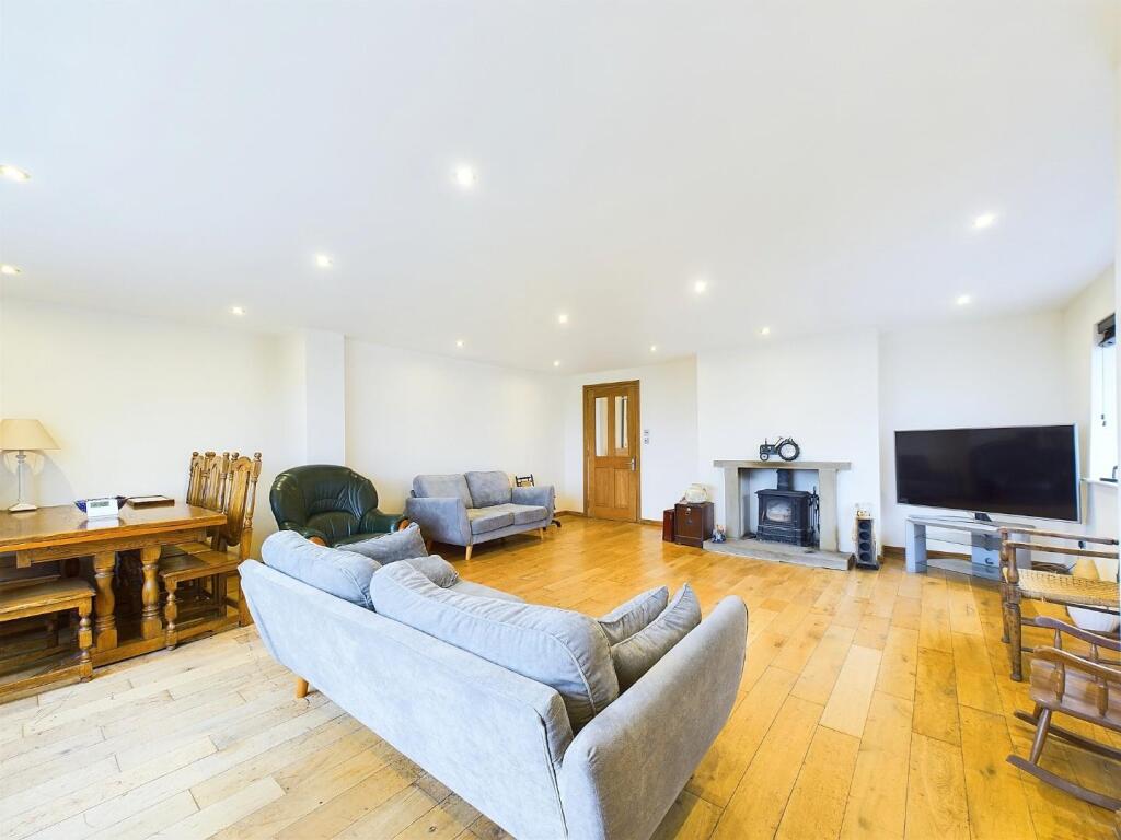 Additional image 7 of Moor View Drive, Bingley