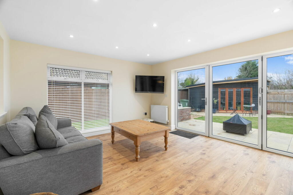 Additional image 16 of King Street, Rampton