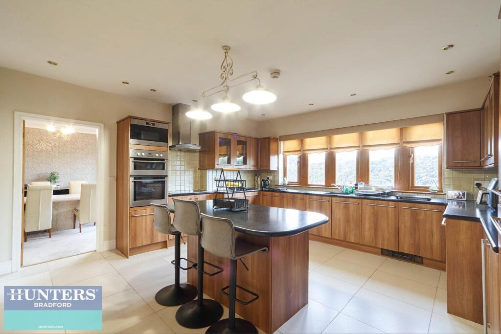 Additional image 13 of Stonelea, Whinney Hill, Bradford, BD4 8LU