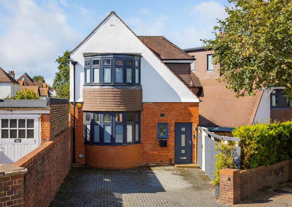 Seven Dials, Brighton