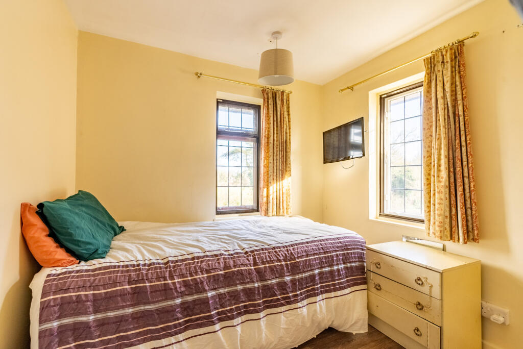 Additional image 9 of Tippendell Lane, Park Street, St. Albans, Hertfordshire, AL2