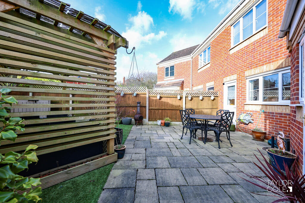 Additional image 37 of School Walk, Tamworth