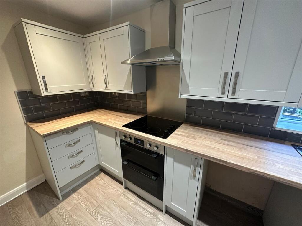 Additional image 5 of Back Field,Thornton