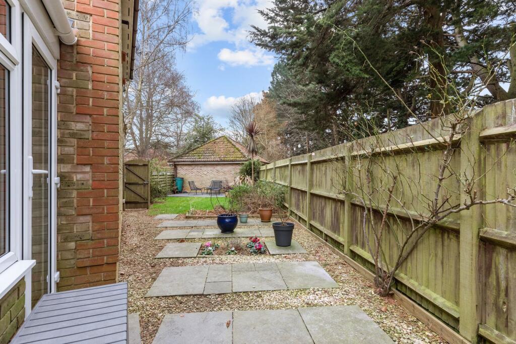 Additional image 17 of Harebell Close, Littlehampton, BN17