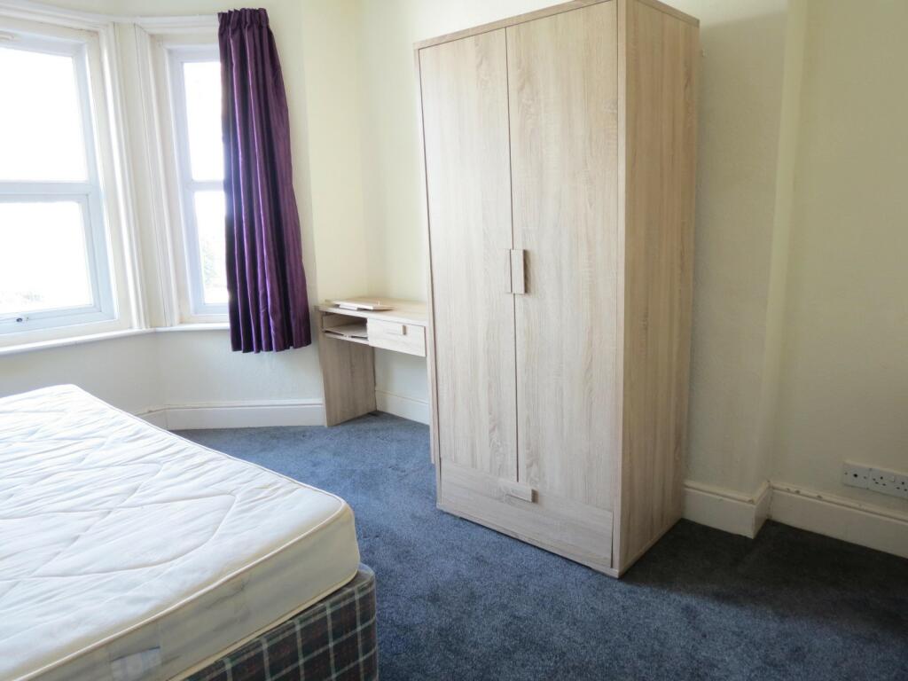 Additional image 7 of 5 bedroom Detached House in Winton