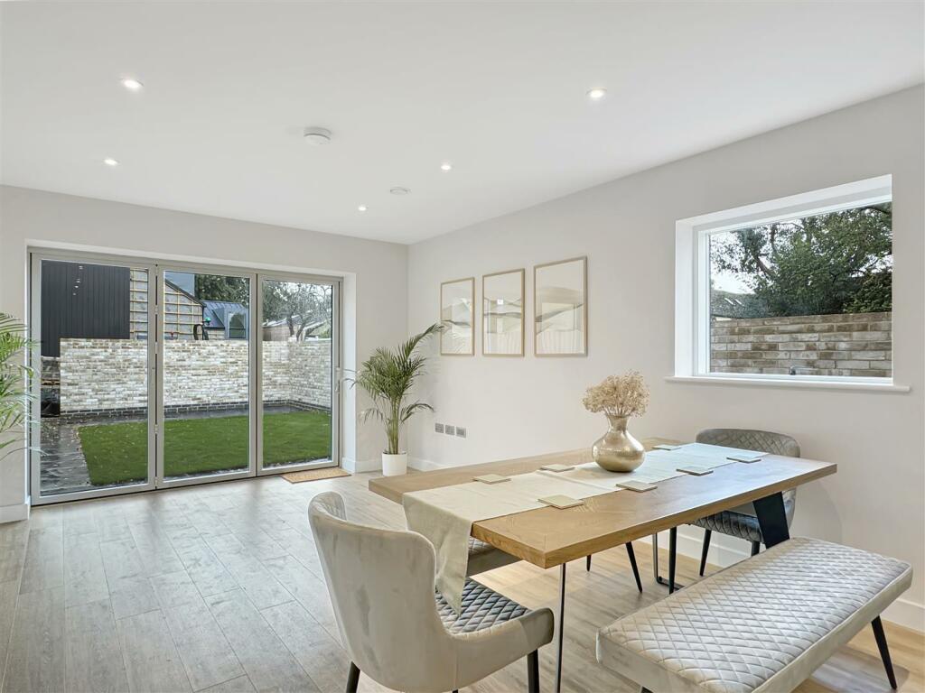 Additional image 9 of Green Court, Chesterton, Cambridge