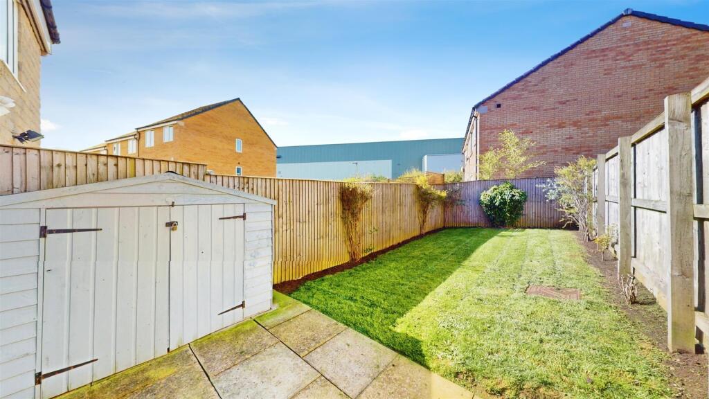 Additional image 14 of The Fairway, Bradford