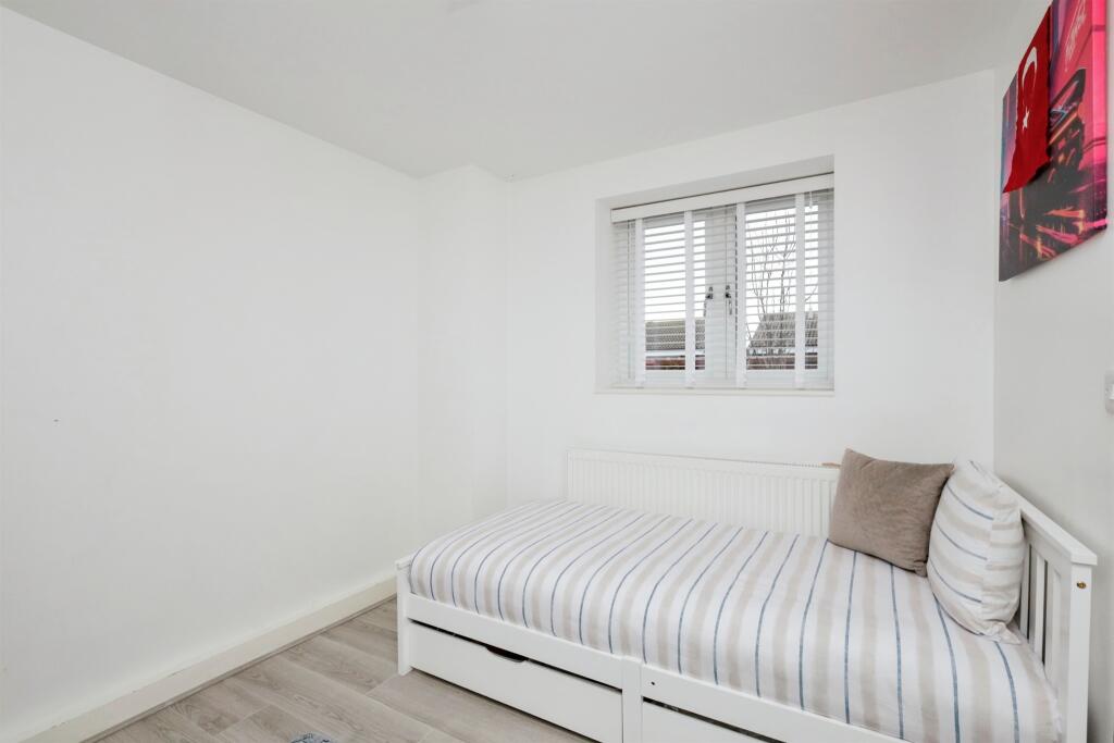 Additional image 39 of Vale Close, Seaford