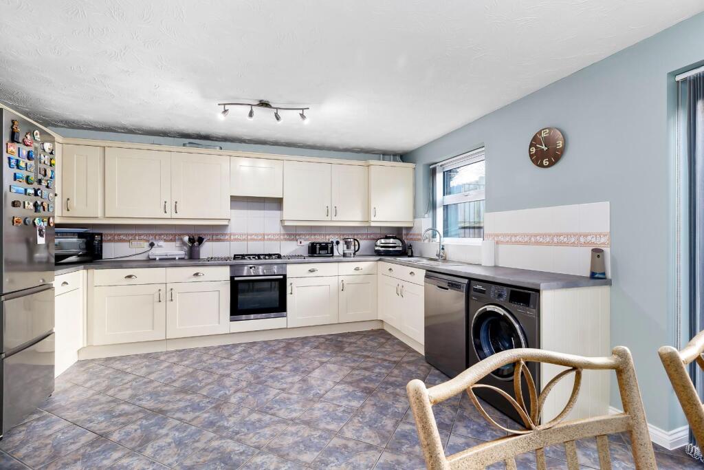 Additional image 23 of Howard Close, Haverhill