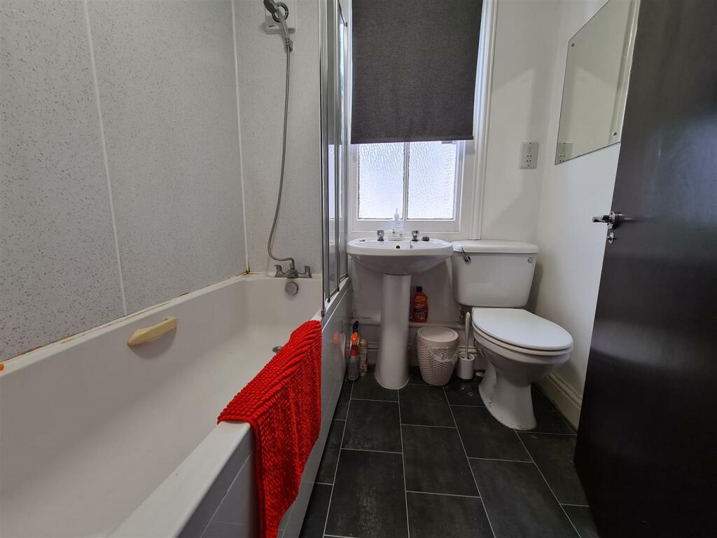 Additional image 6 of Room 5, 57 Cherry Hinton Road, Cambridge