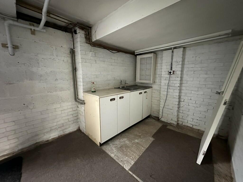 Additional image 24 of Camlann, Banks