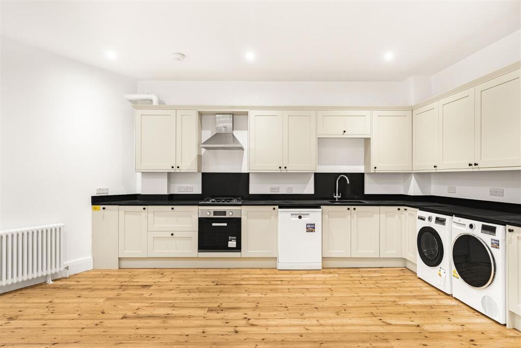 Additional image 7 of High Street, Newmarket