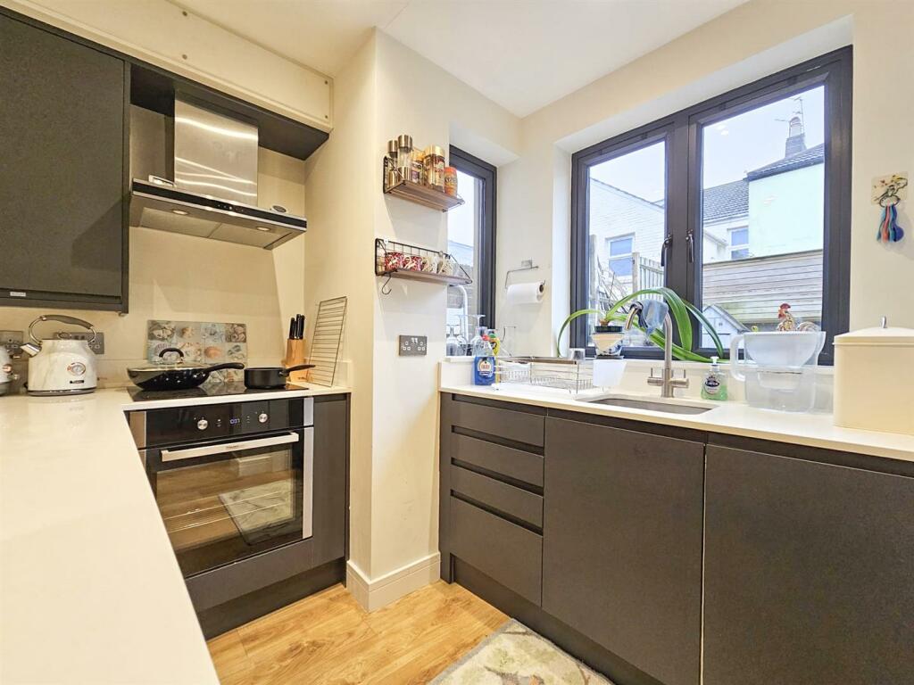 Additional image 6 of Tideswell Road, Eastbourne, BN21 3RT