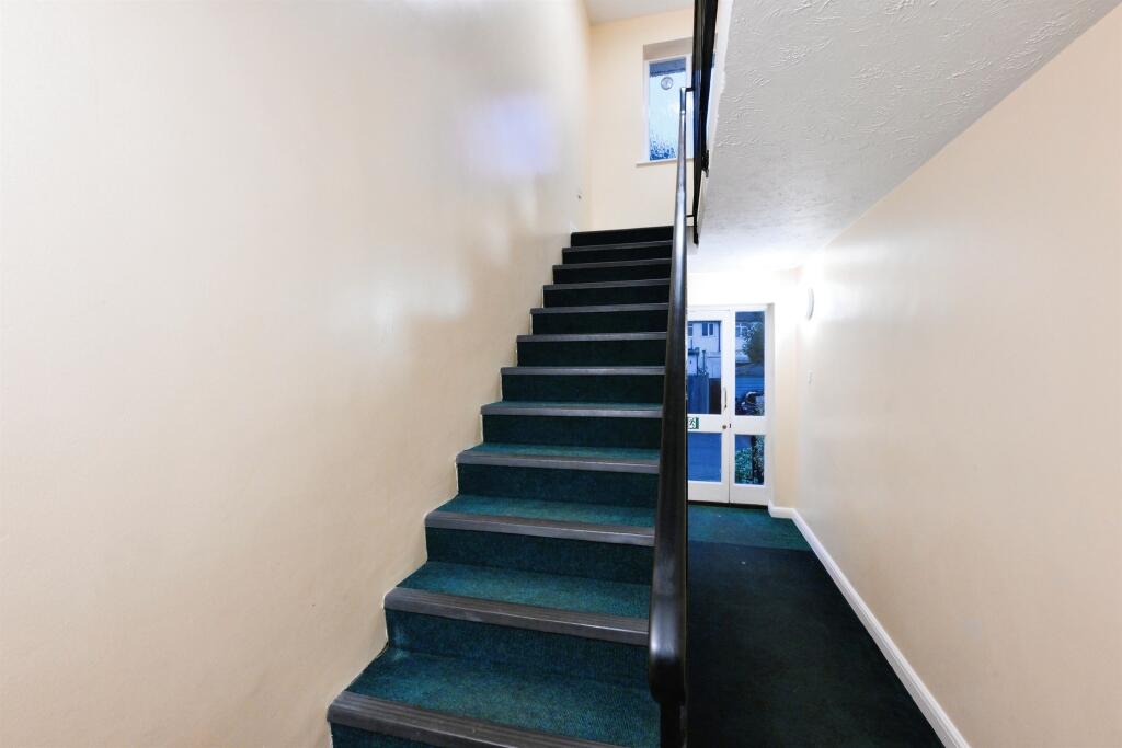 Additional image 10 of Walsingham Close, Hatfield