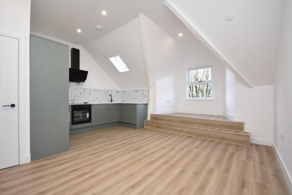 Additional image 15 of Flat 4, 76 Connaught Road, Cardiff, CF24 3PX