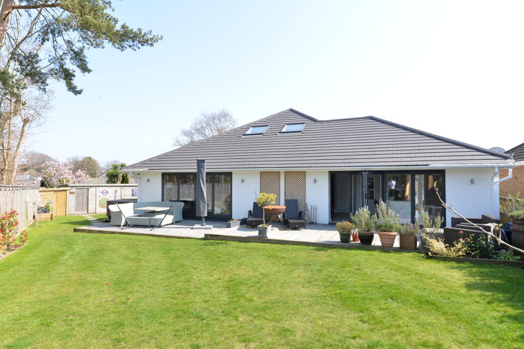 Additional image 29 of Barrs Wood Road, New Milton, Hampshire, BH25