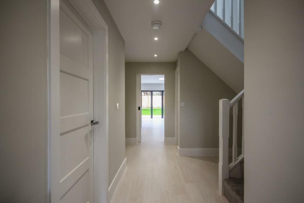 Additional image 14 of Poplar Close, Great Shelford, Cambridge
