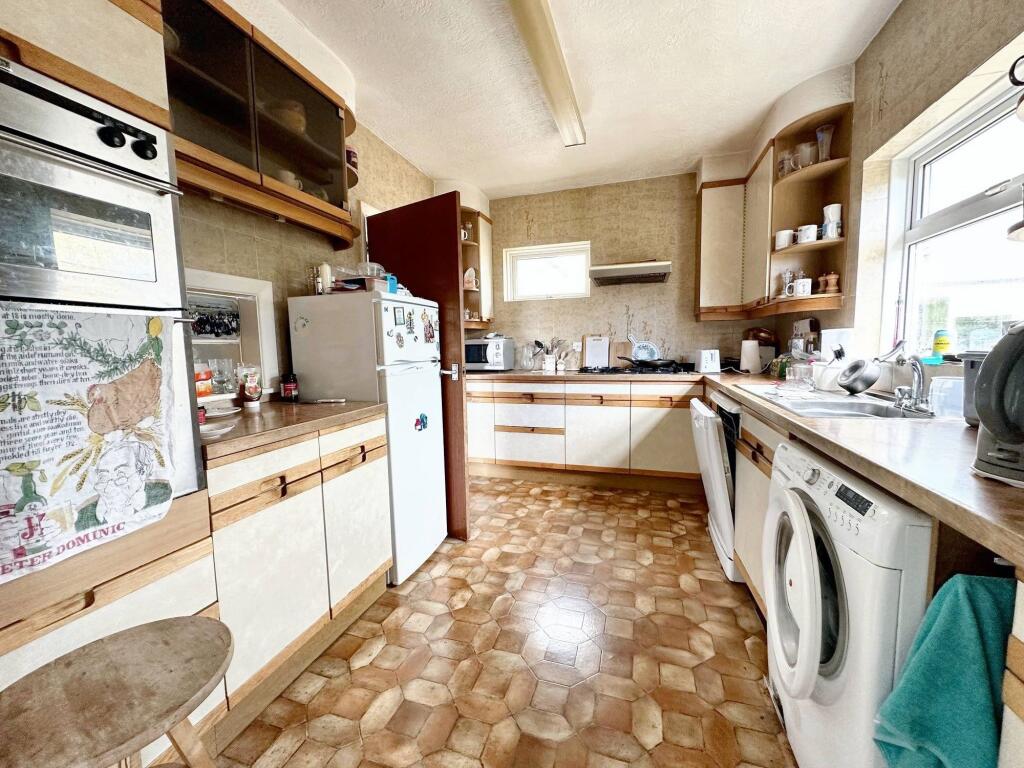 Additional image 9 of Central Avenue, Telscombe Cliffs, BN10 7HD