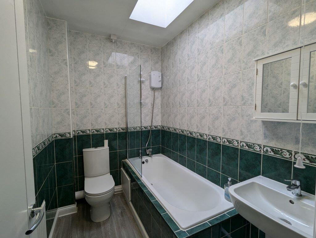 Additional image 10 of 883 – Shrubbery Road