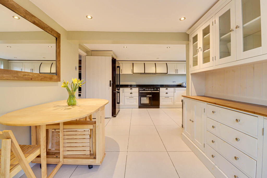 Additional image 3 of Barley Mow Lane, St. Albans, Hertfordshire, AL4