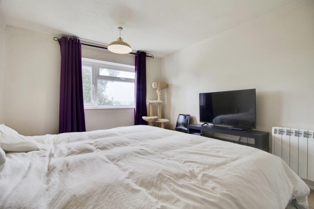 Additional image 10 of Woodside Road, WELWYN
