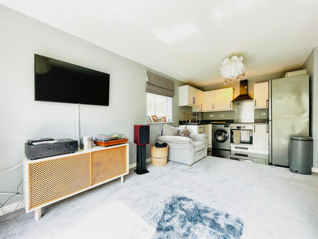 Additional image 4 of Wyncliffe Gardens, Pentwyn, Cardiff