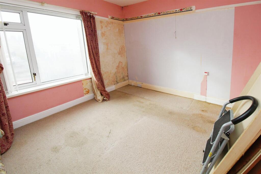 Additional image 7 of Briarwood Crescent, Bradford, BD6 1SD