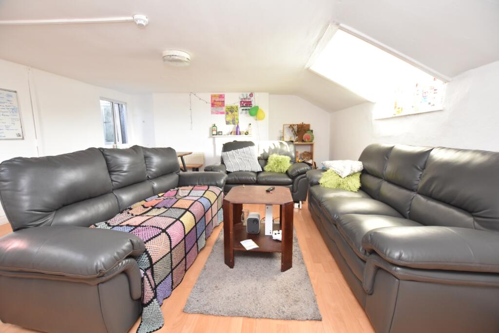 Gloucester Road, Bristol, BS7 8AE