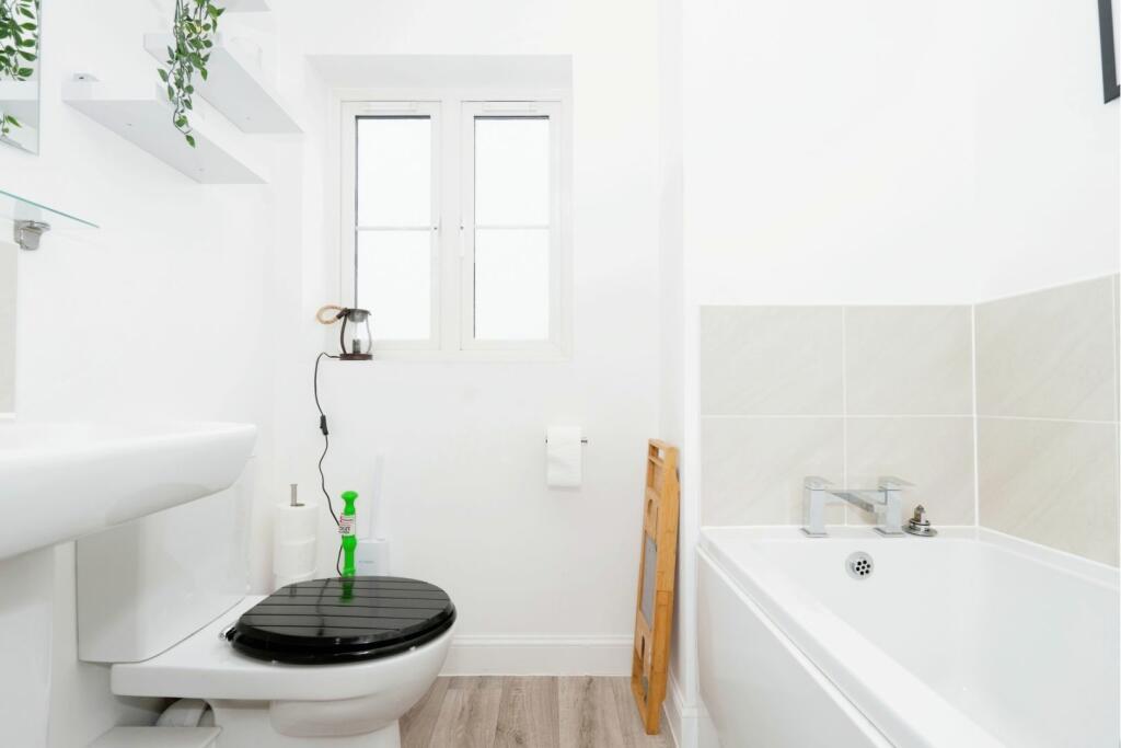 Additional image 18 of Fletcher Way, Henfield, BN5