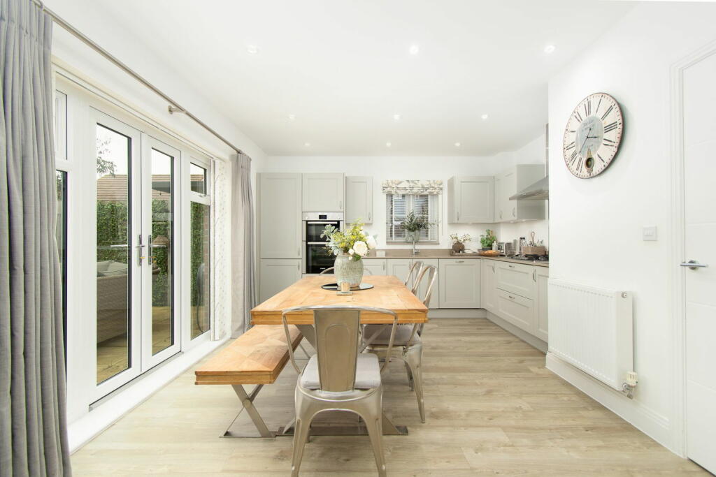 Additional image 20 of Highfields Caldecote, CB23 7BW