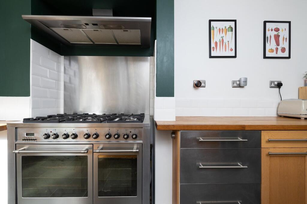 Additional image 11 of Newbridge Road, St Anne's