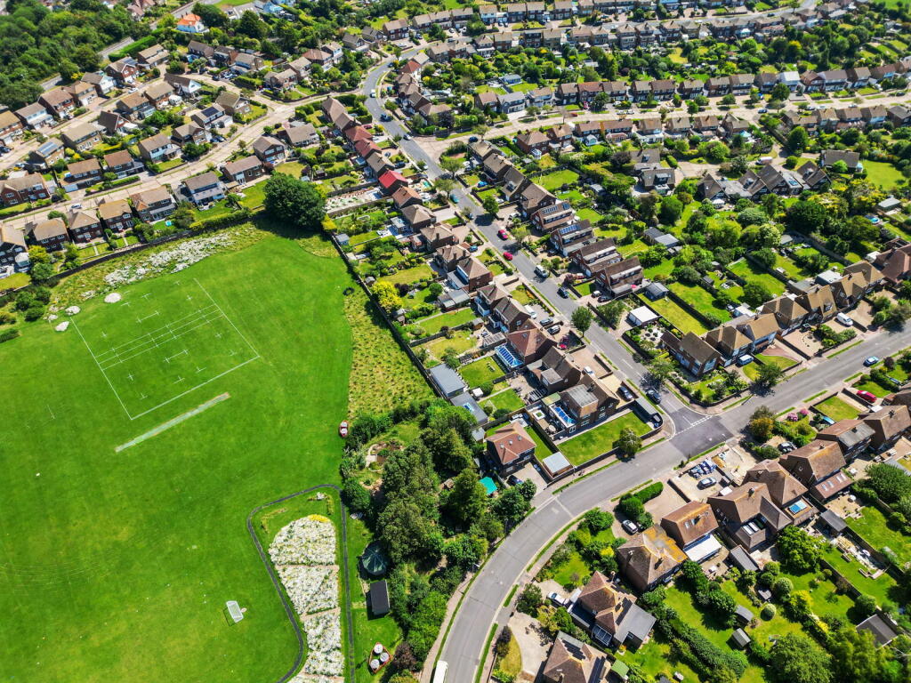 Additional image 49 of Stuart Avenue, Eastbourne, BN21 1UR