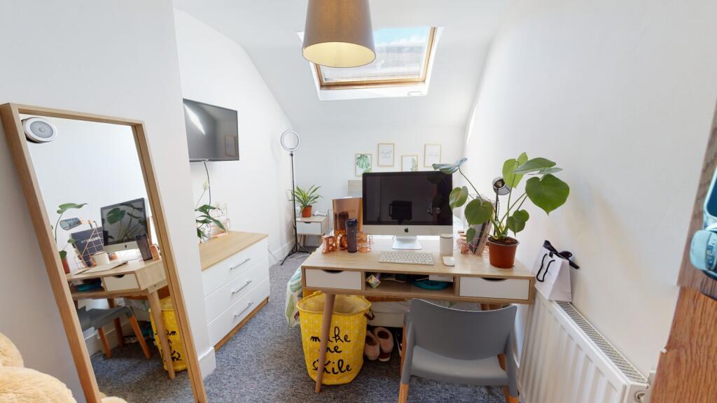 Room 10, Hotwell Road, BS8 4SA