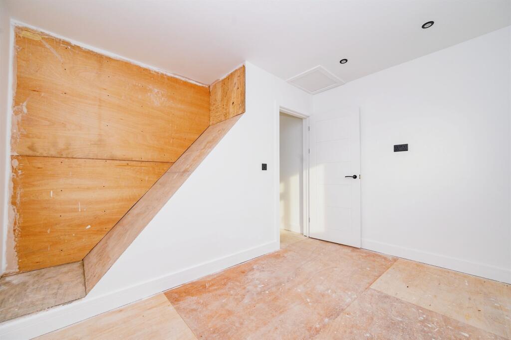 Additional image 9 of Park Street Lane, Park Street, St. Albans