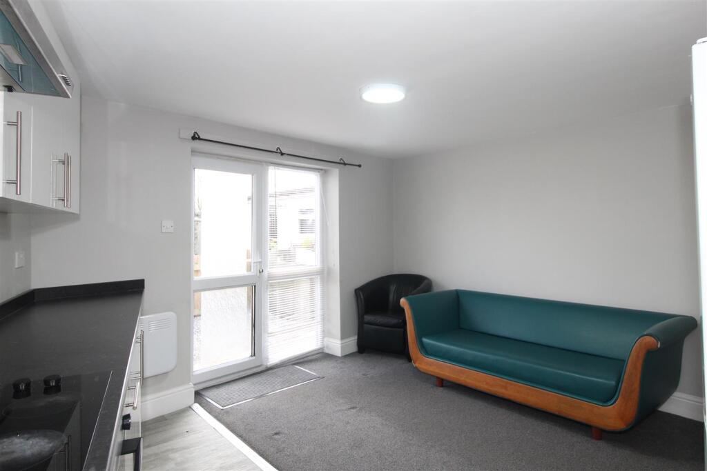 Additional image 2 of Monthermer Road, Roath