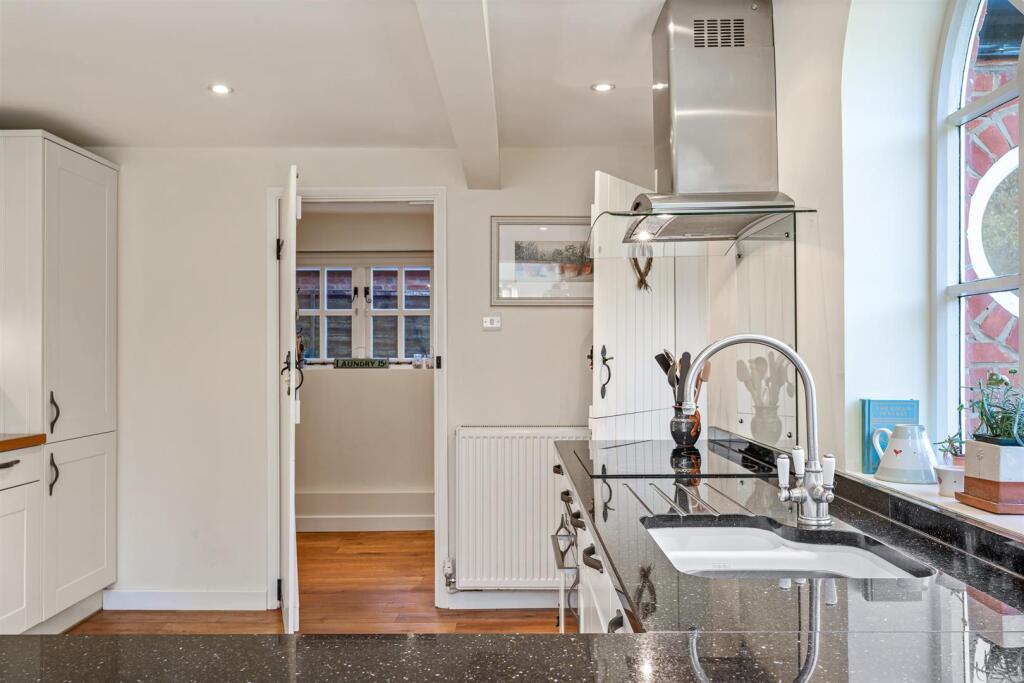 Additional image 13 of Harmer Green Lane, Welwyn