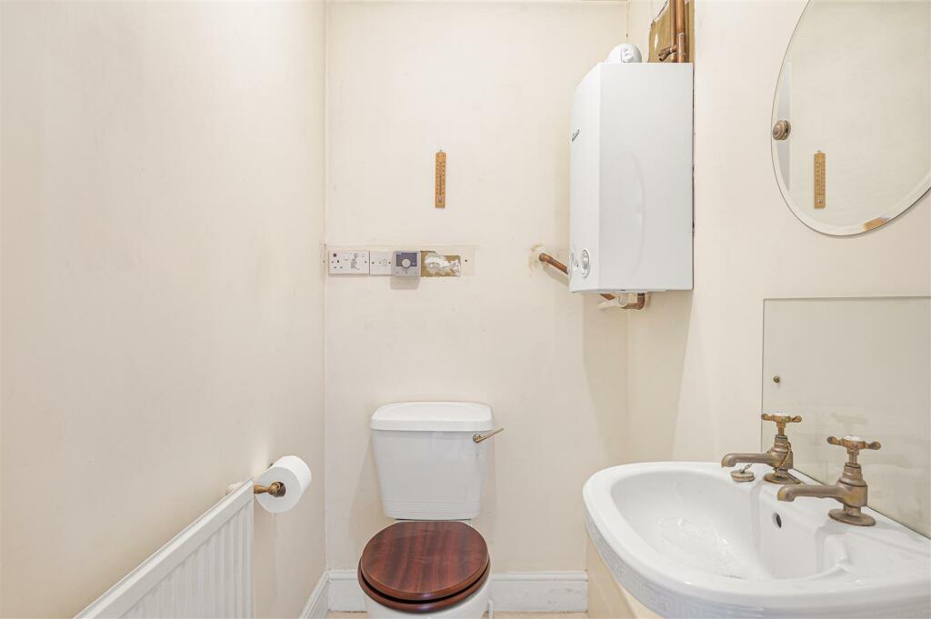 Additional image 23 of Oval Close, Peacehaven